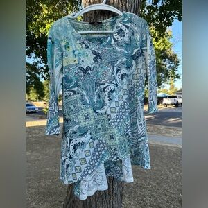 Elegant Teal and White Paisley Tunic with Rhinestones Embellishments